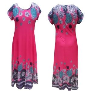 Reborn Maxi Dress EUC. Size Medium